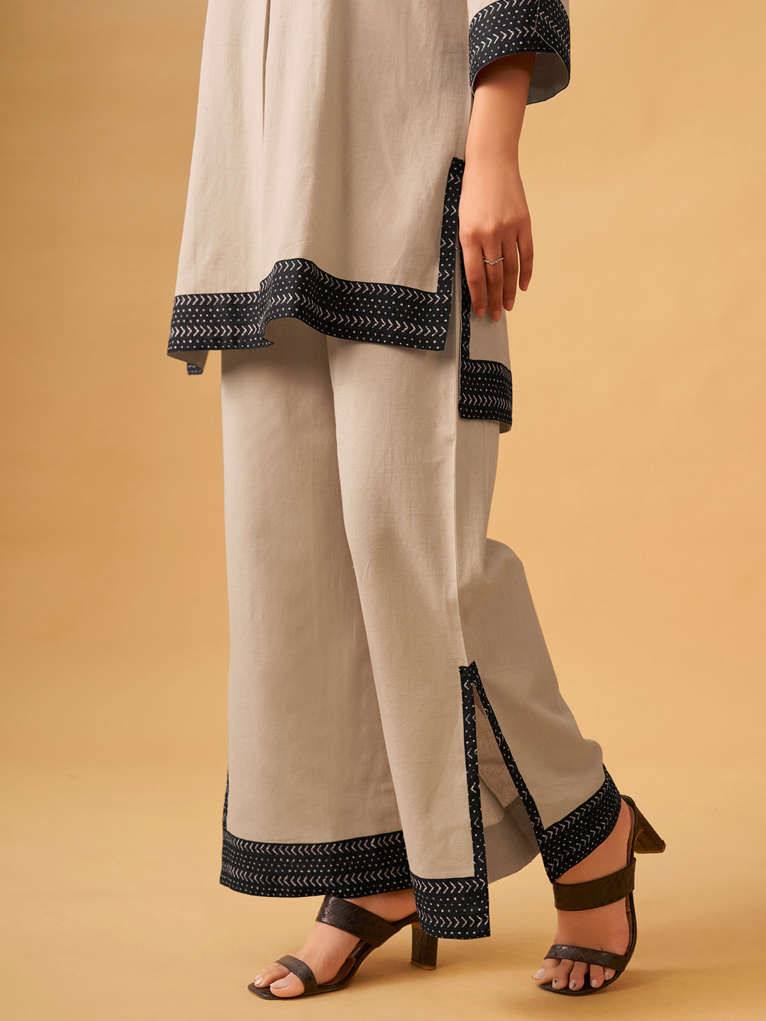 Everyday Cotton Kurta Set with a Matching Sling Bag
