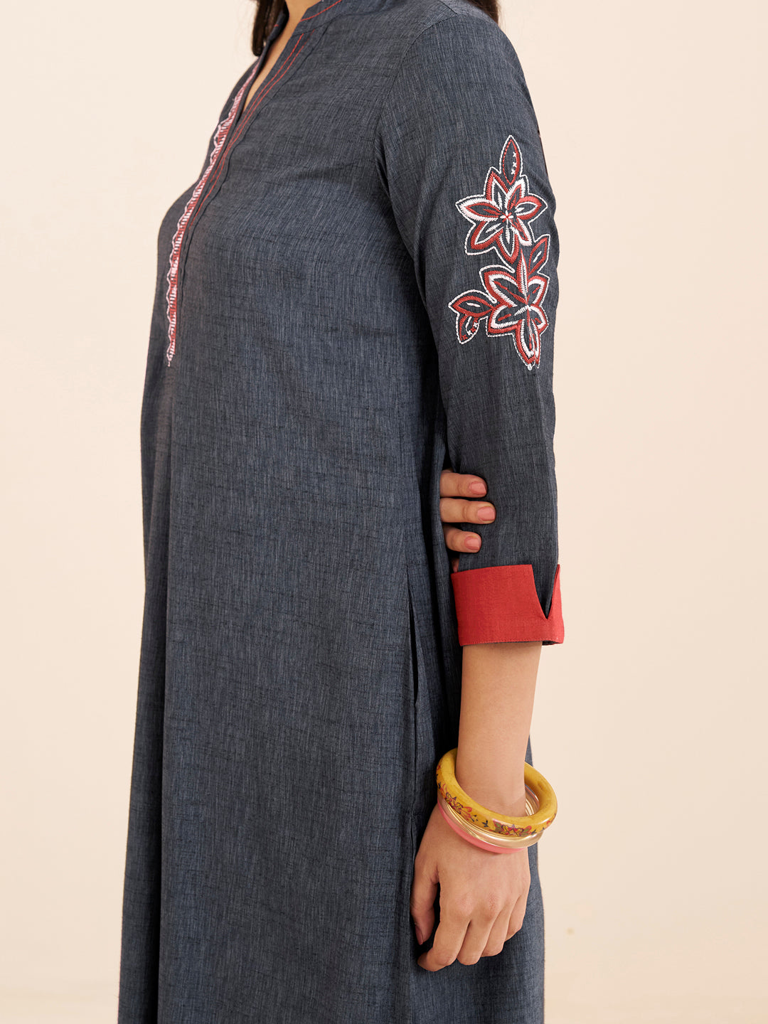 Elegant Grey Straight Kurta in Viscose Blend Fabric