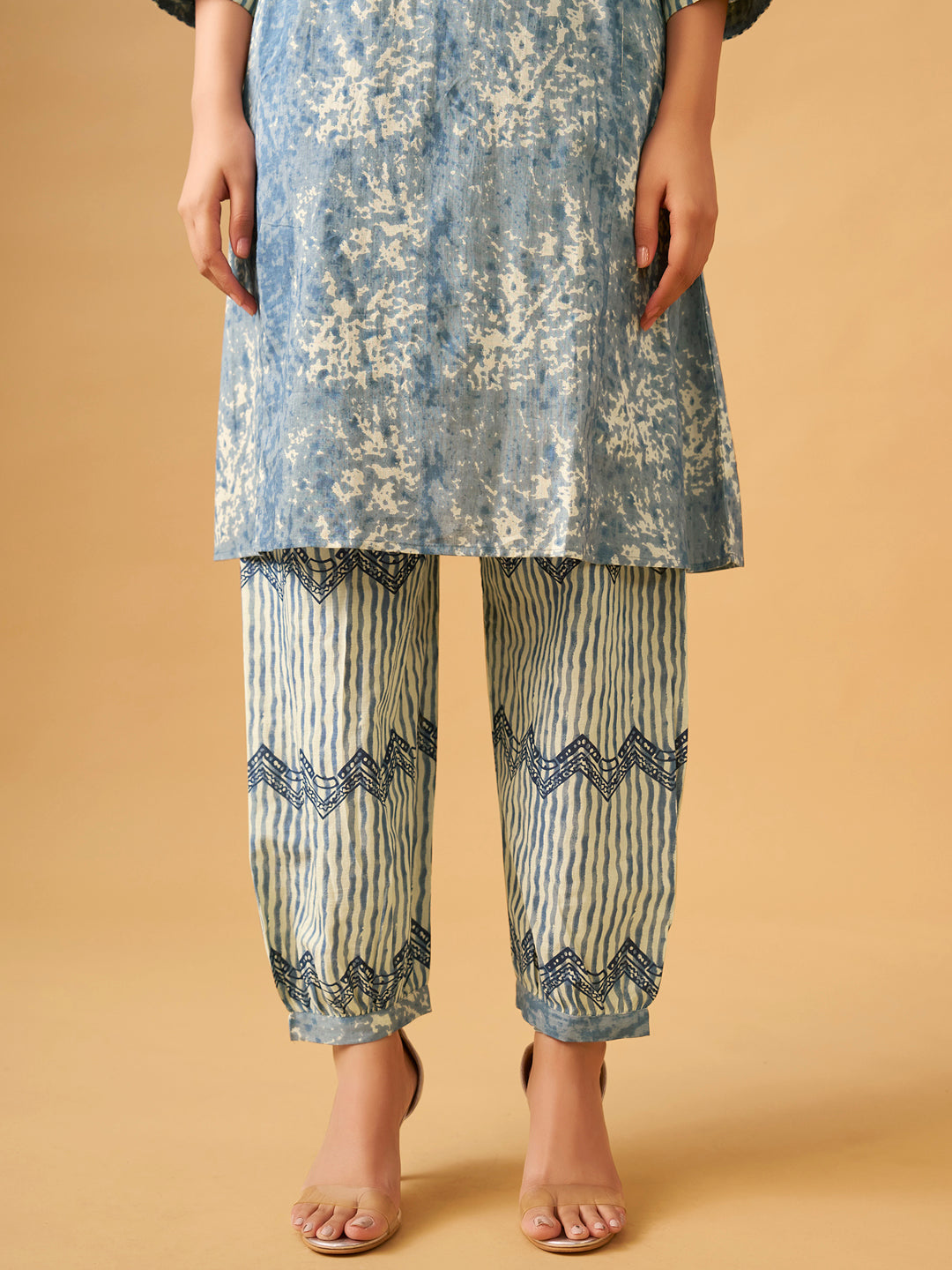 Elegant Blue Printed Cotton Kurta Set for Everyday Sophistication