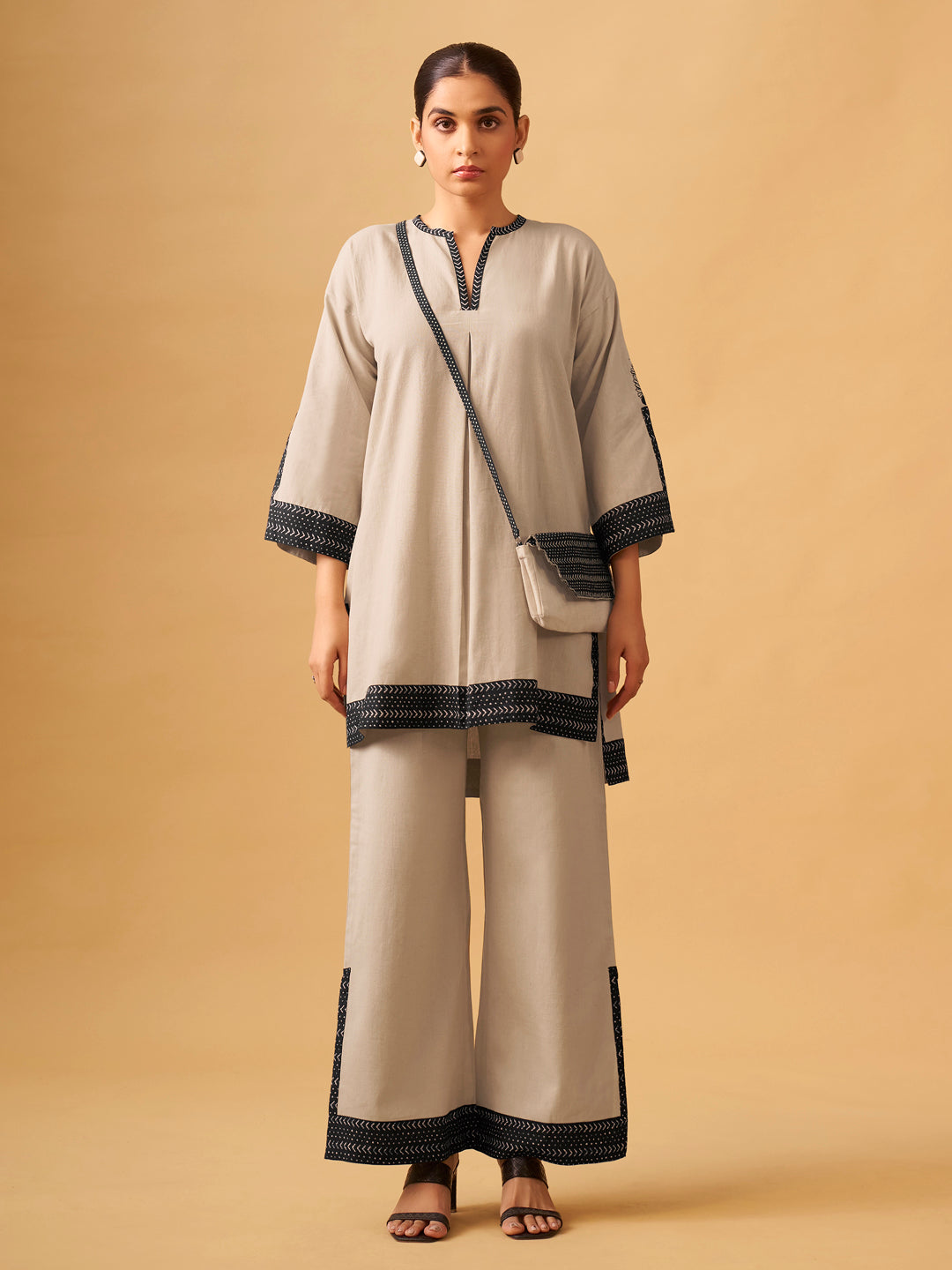 Everyday Cotton Kurta Set with a Matching Sling Bag