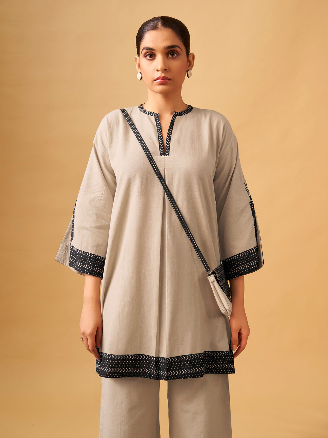 Everyday Cotton Kurta Set with a Matching Sling Bag