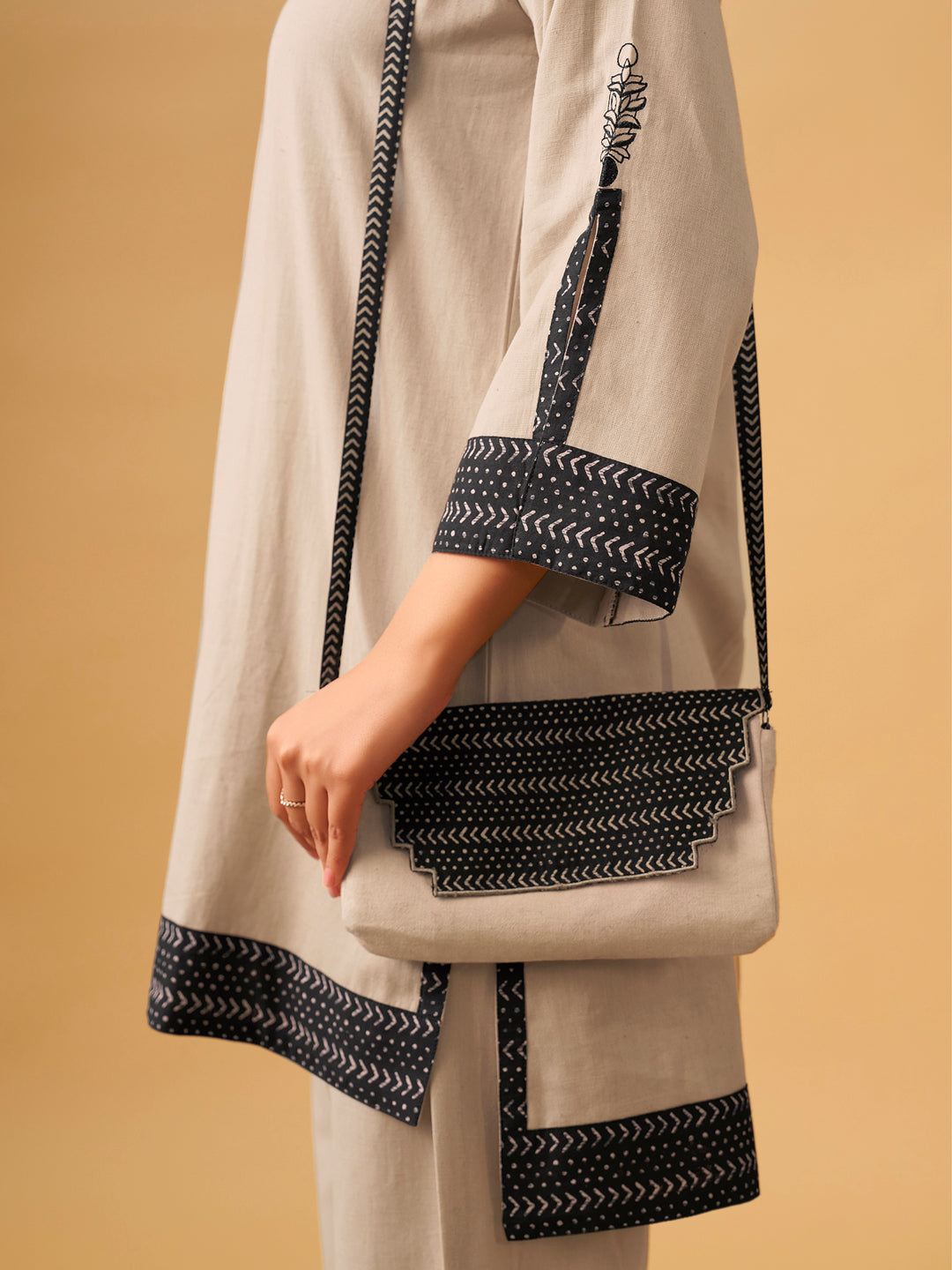 Everyday Cotton Kurta Set with a Matching Sling Bag