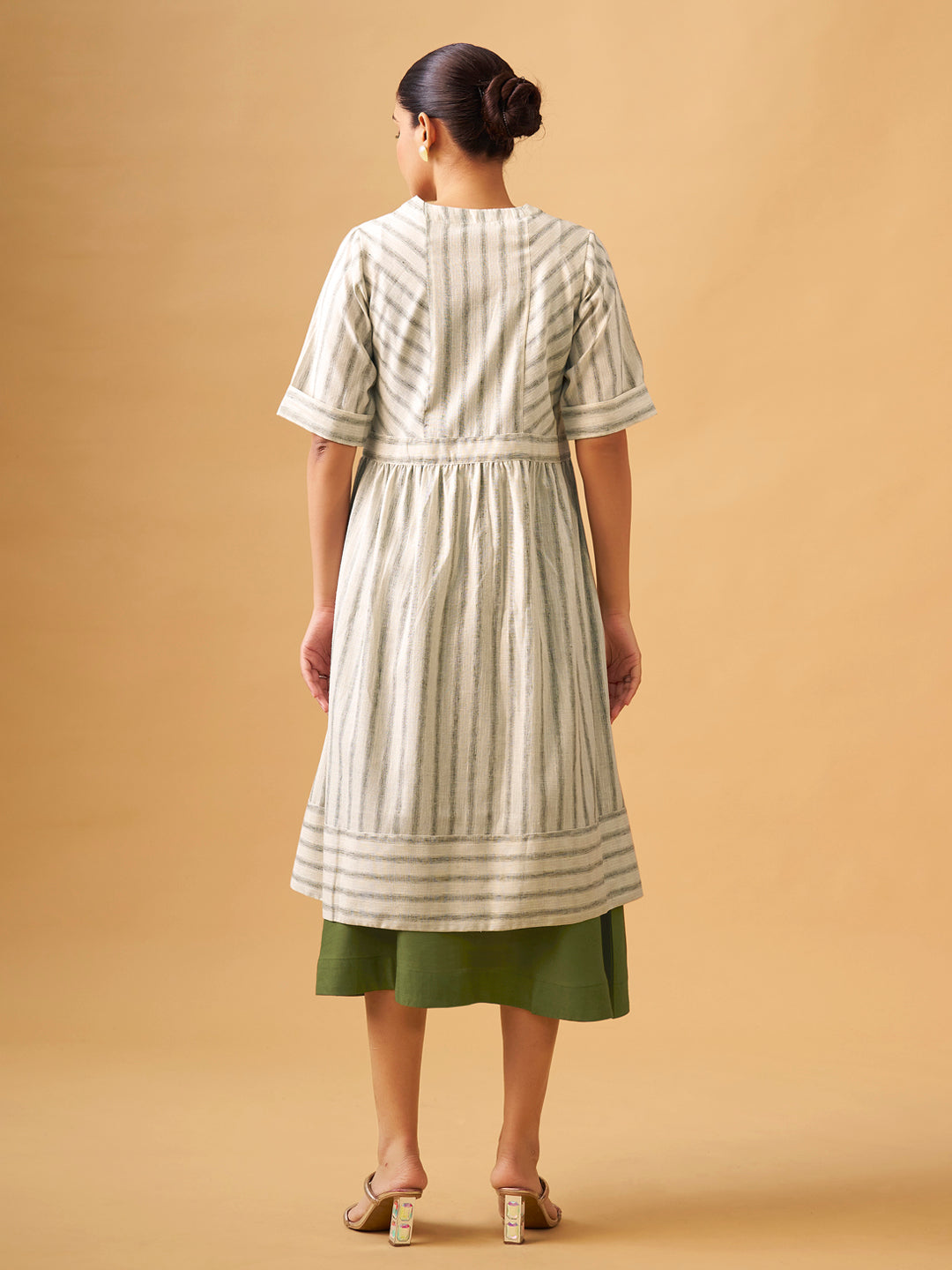 Effortless Cotton Linen Dress with Statement Jacket