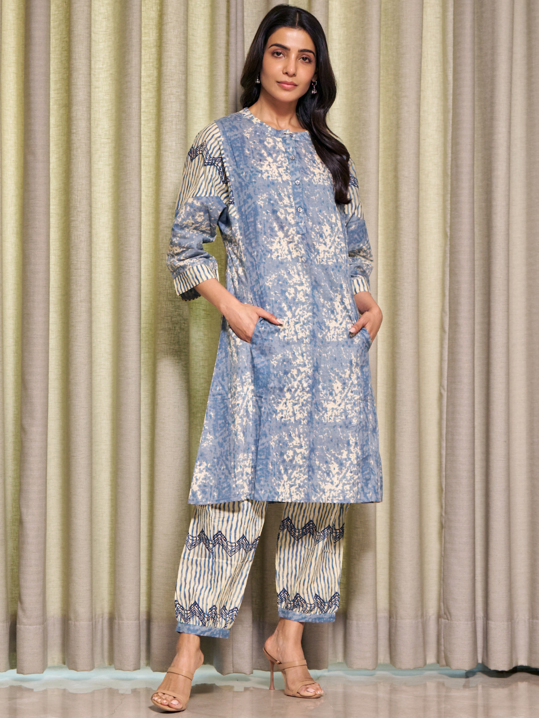 Elegant Blue Printed Cotton Kurta Set for Everyday Sophistication