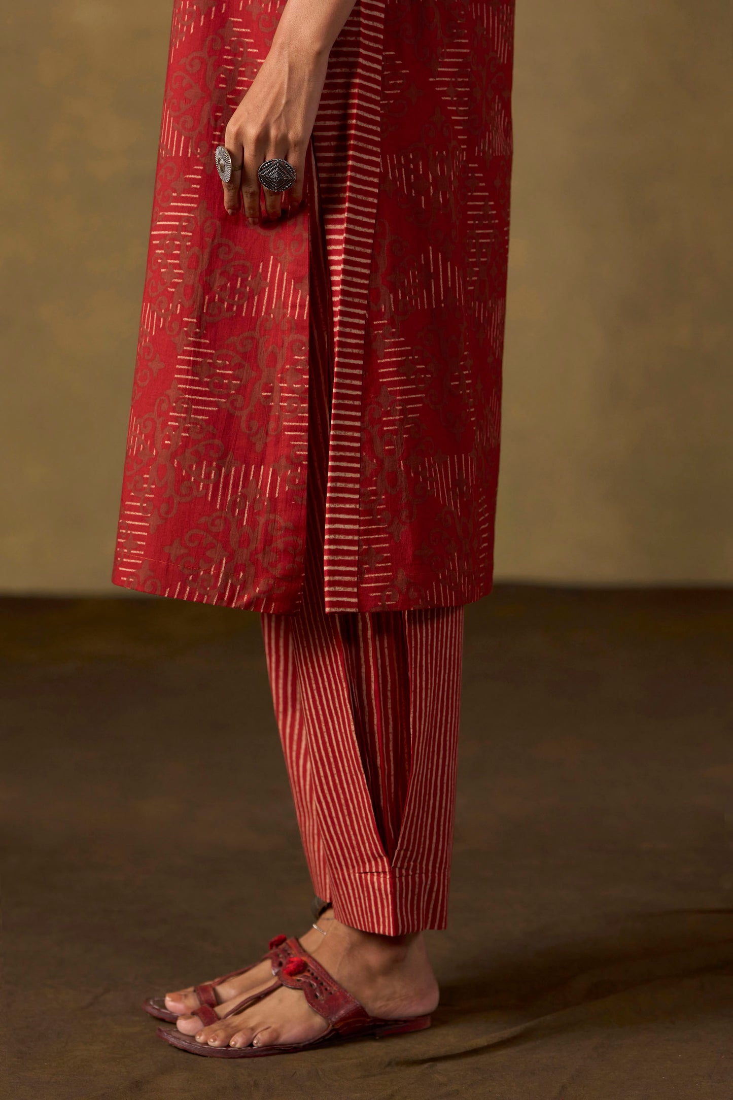 Rosewood Ikat Straight Kurta Set