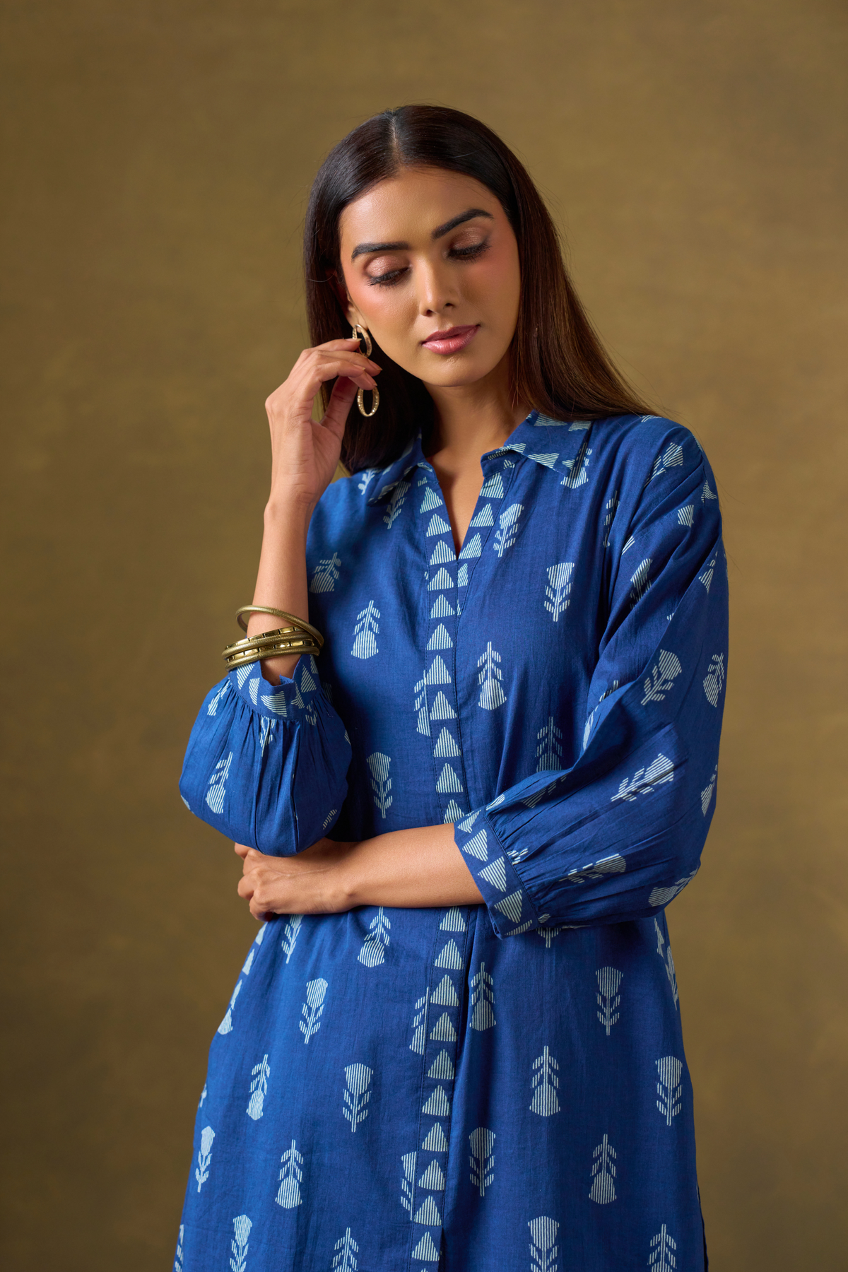 Indigo Printed Collared Kurta Set with Harem Pants