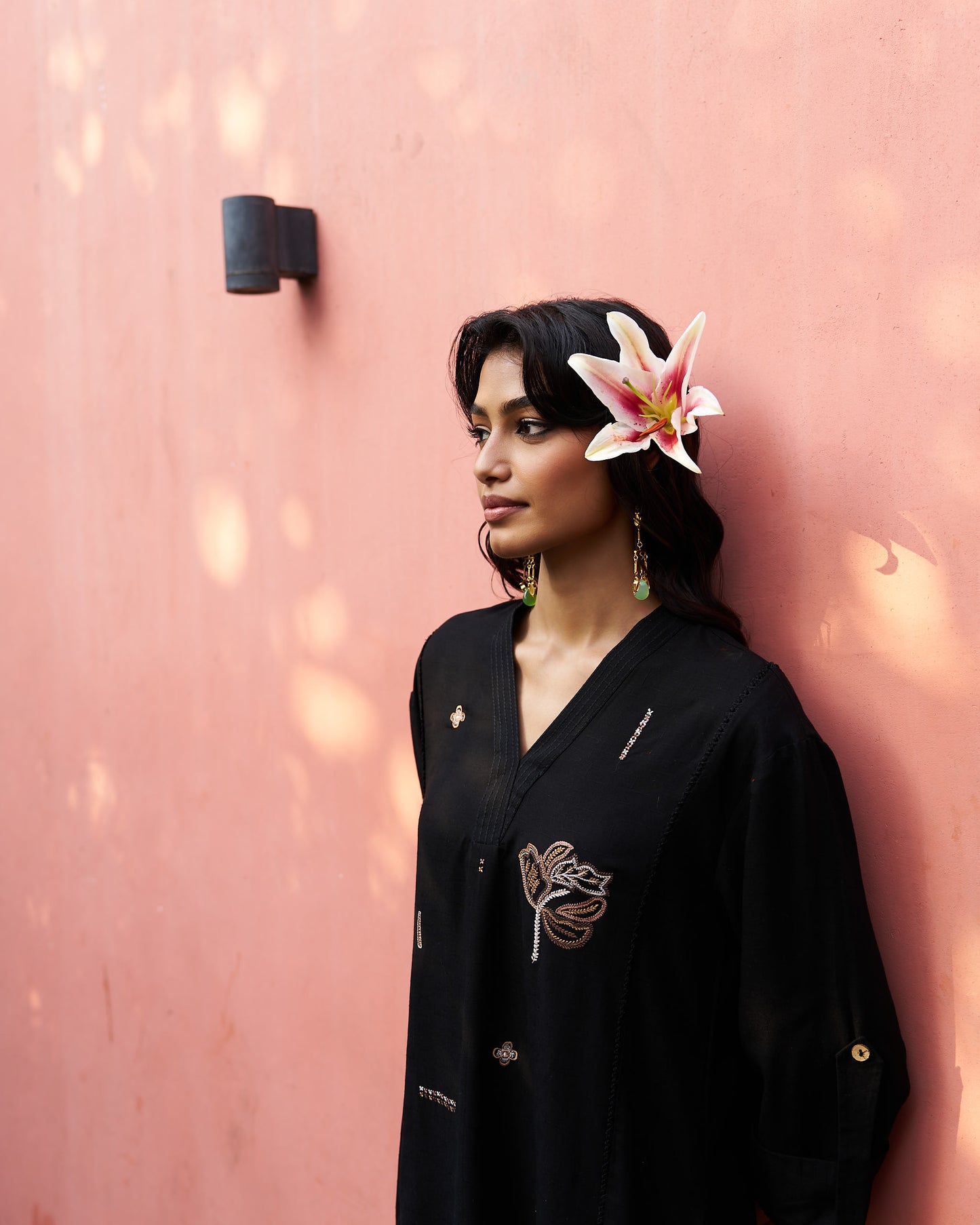 Midnight Flora V-Neck Kurta Set in Fluid Viscose