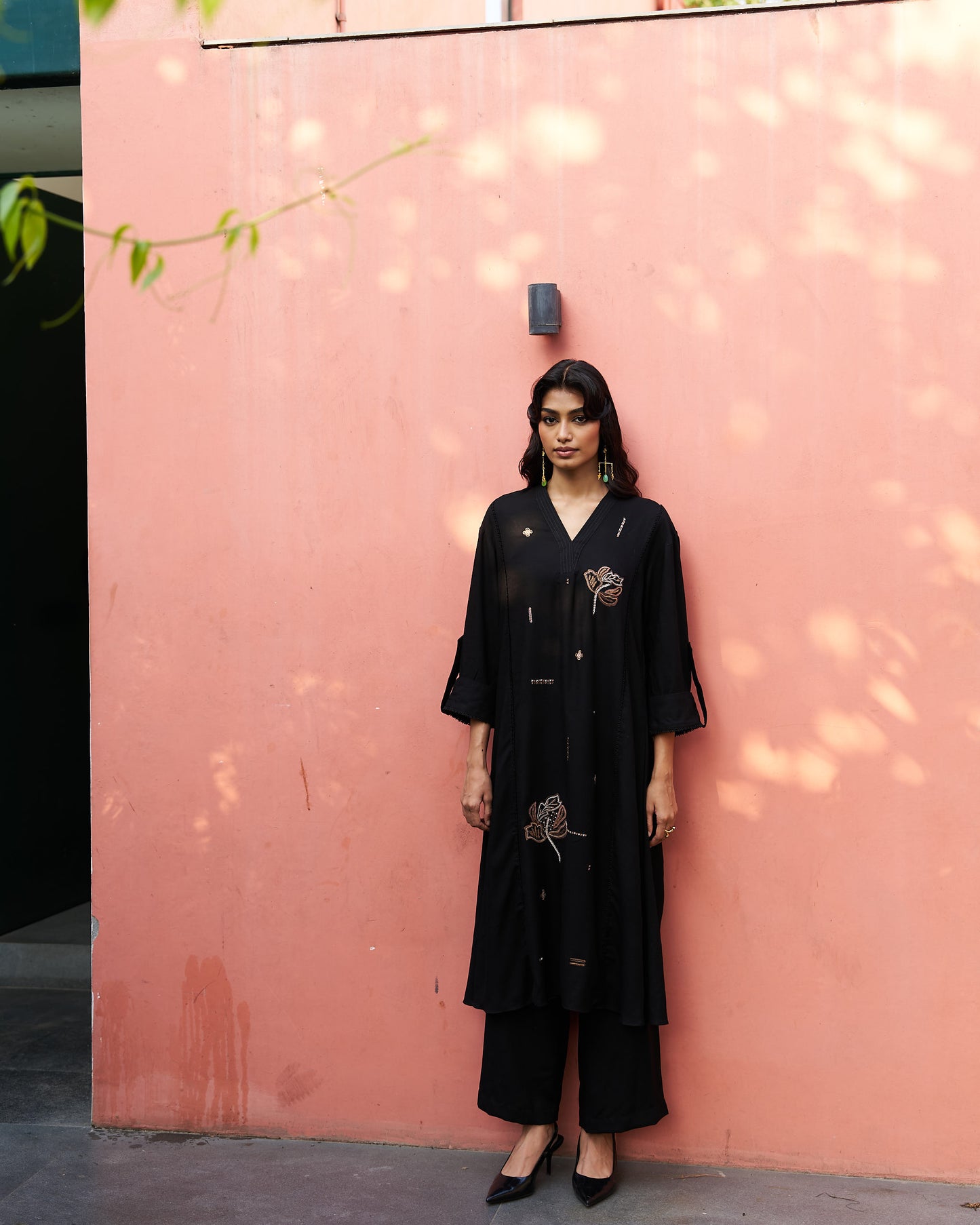 Midnight Flora V-Neck Kurta Set in Fluid Viscose