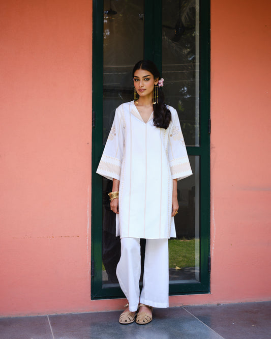 White Cotton Tunic Set with Bell Sleeves & Gold Accents