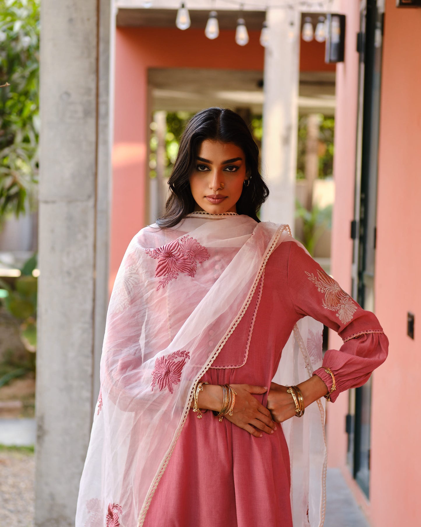 Elegant Pink Viscose Blend Kurta Set with Organza Dupatta