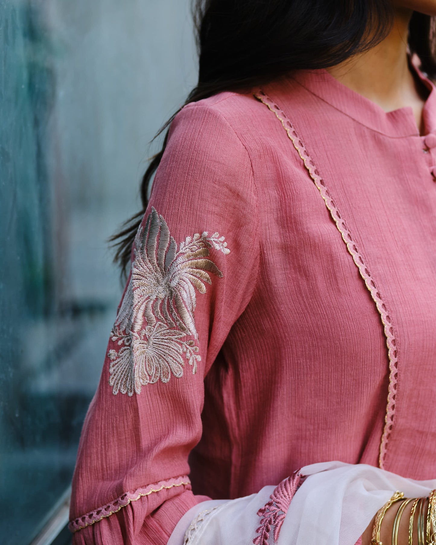Elegant Pink Viscose Blend Kurta Set with Organza Dupatta