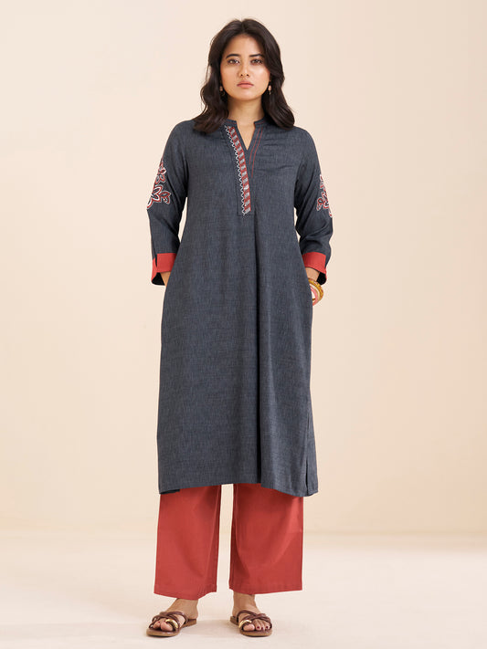 Elegant Grey Straight Kurta in Viscose Blend Fabric