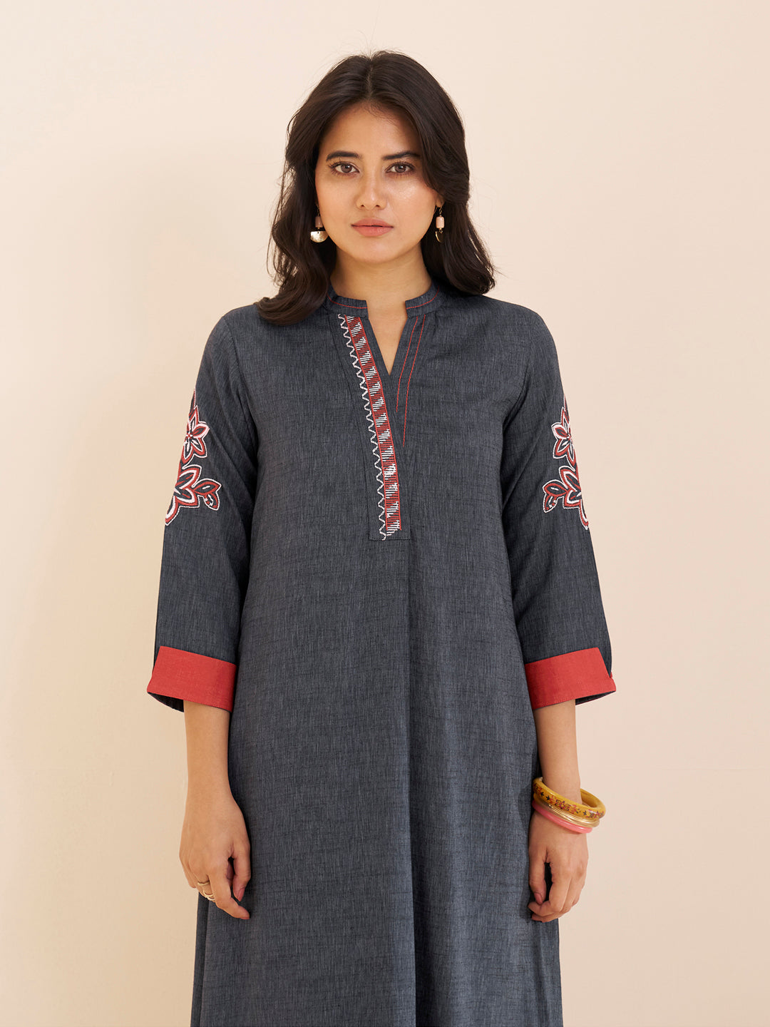 Elegant Grey Straight Kurta in Viscose Blend Fabric