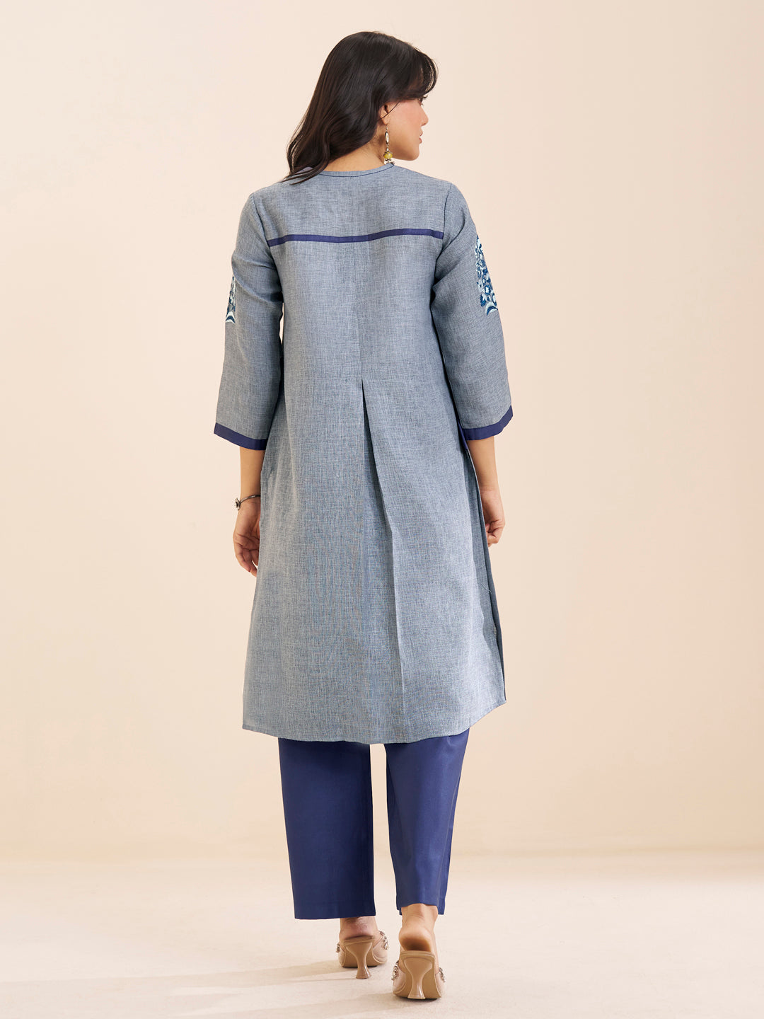 Elegant Blue Straight Kurta Set in Viscose Blend Fabric